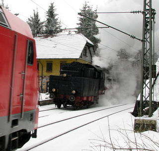 Zuf&uuml;hrung des Dampfzugs zu den Tunnelfahrten