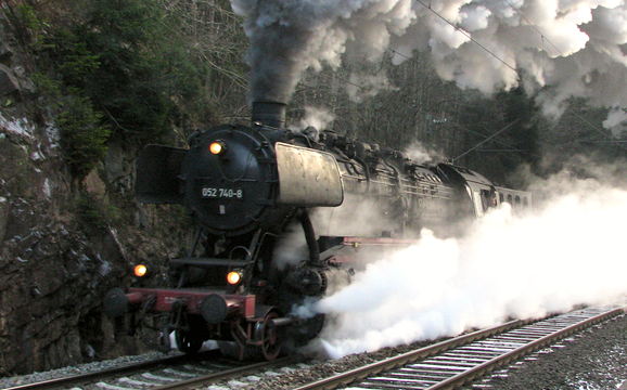 50 3740 schnauft den Berg zwischen Triberg und Gremmelsbach hinauf